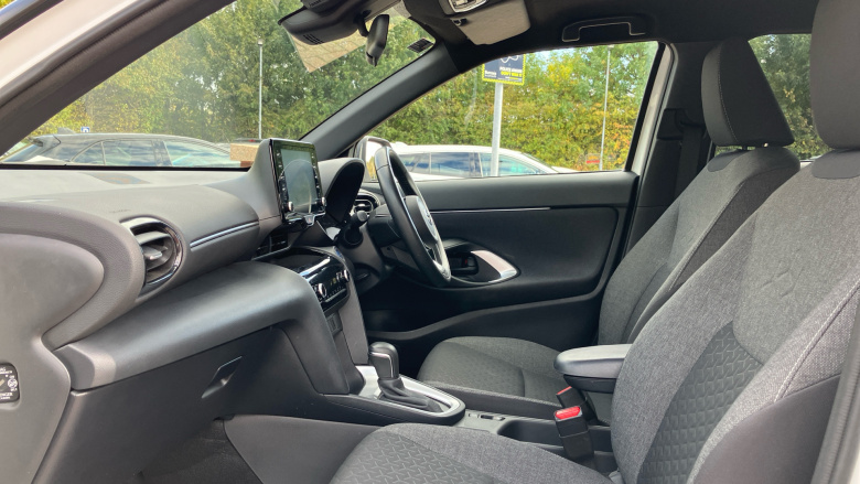 Toyota Yaris Cross 1.5 Hybrid Design 5dr CVT Hybrid Estate